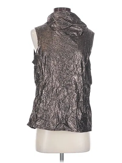 Pre-owned Fabletics Sleeveless Blouse In Silver