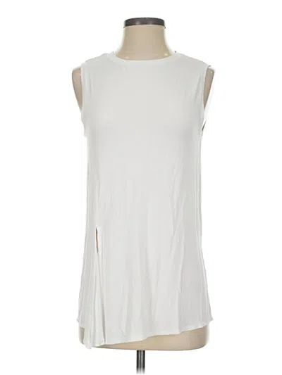 Pre-owned Fabletics Sleeveless T-shirt In White