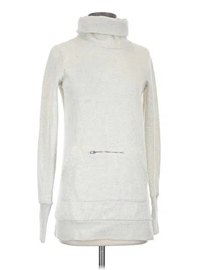Pre-owned Fabletics Turtleneck Sweater In Silver