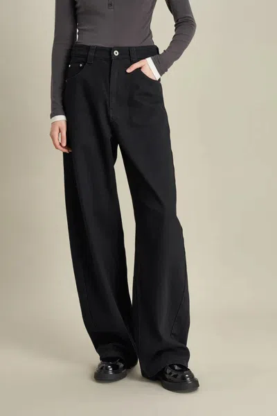 Fabrique Akari Barrel Leg Jeans In Turkish Denim In Black