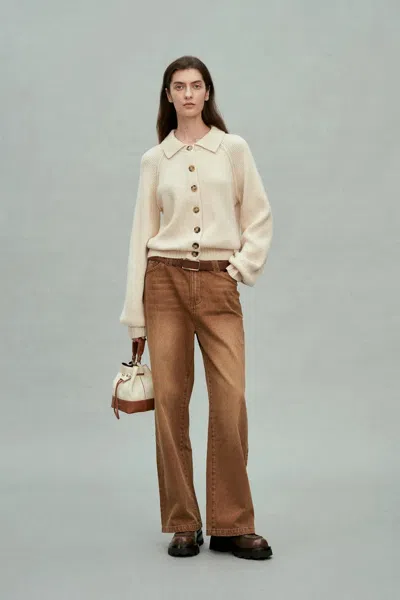 Fabrique Demi Collared Cardigan In Merino Wool-cashmere In White