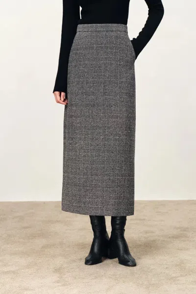 Fabrique Lola Leather Accent Straight Midi Skirt In Merino-silk Welsh Check In Black