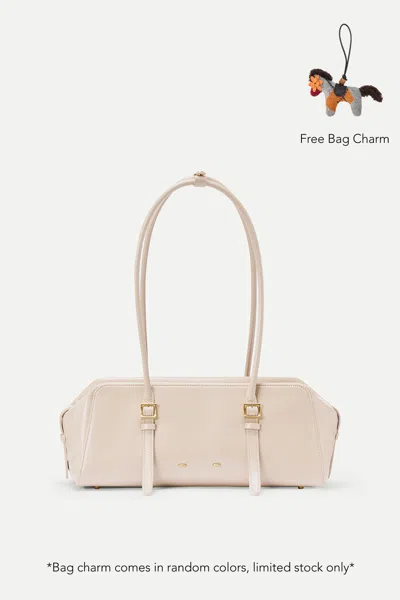 Fabrique Monti East West Shoulder Bag In Oiled Waxed Top Grain Leather In White