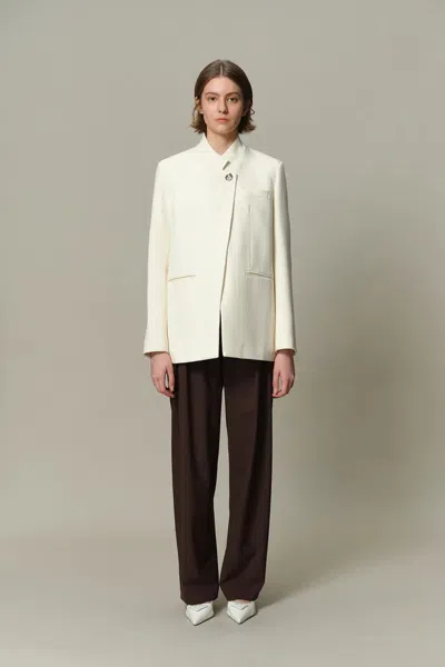 Fabrique Naomi Blazer In Fine Worsted Wool In White