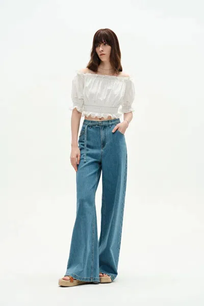 Fabrique Oluka Off Shoulder Cropped Blouse In Silk-cotton Blend In White