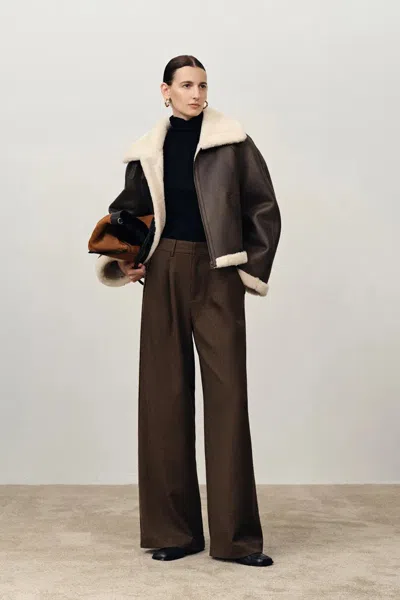 Fabrique Quinn Short Jacket In Faux Shearling In Brown