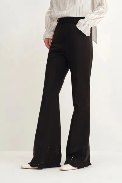 Fabrique Raelyn Wrinkle Resistant Casual Pants In Four Way Stretch Fabric In Black