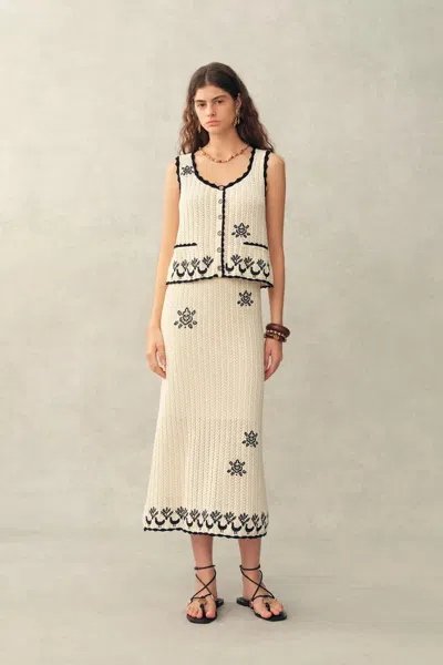 Fabrique Rania Hand Crochet Embroidery Sleeveless Top And Skirt Set In Cotton Yarn In White