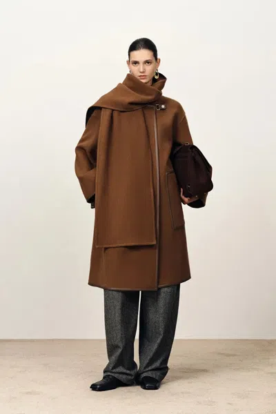 Fabrique Selian Detachable Scarf Coat In Double-face Merino Wool In Brown