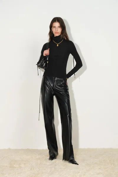 Fabrique Sibyl Turtleneck Fitted Top In Wool Blend In Black