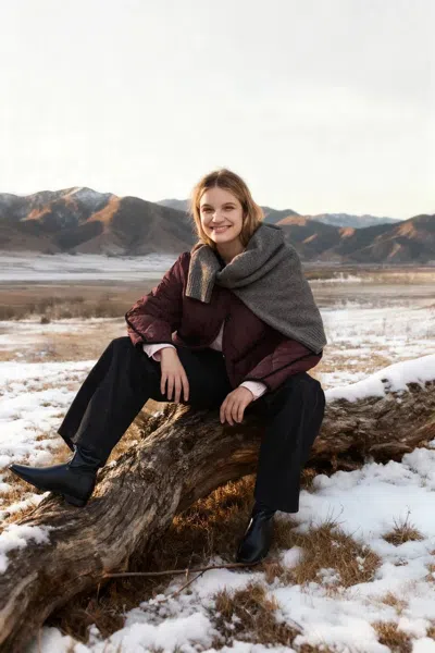 Fabrique Udelle Contrast Corduroy Collar Down Jacket In Matte Cotton With Graphene In Red