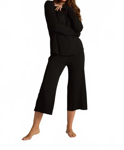 Faceplant Dreams Wide Leg Capri Pants In Black