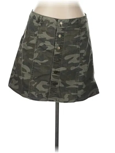 Pre-owned Faded Glory Casual Skirt In Green