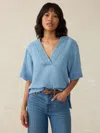 Faherty Dune Cotton Gauze Short Sleeve Popover In Light Indigo Wash