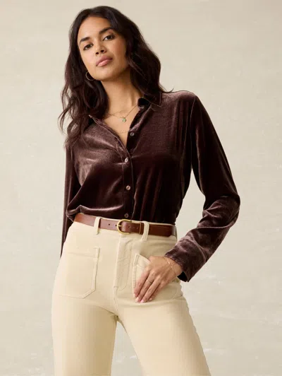 Faherty Stretch Silk Velvet Genevieve Shirt In Huckleberry