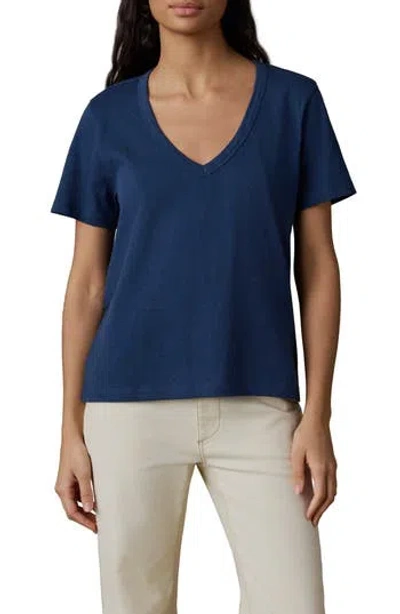 Faherty Sunwashed Essential V-neck T-shirt In Blue