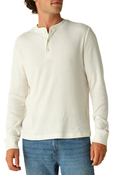 Fair Harbor Hudson Organic Cotton Blend Waffle Henley In Shell