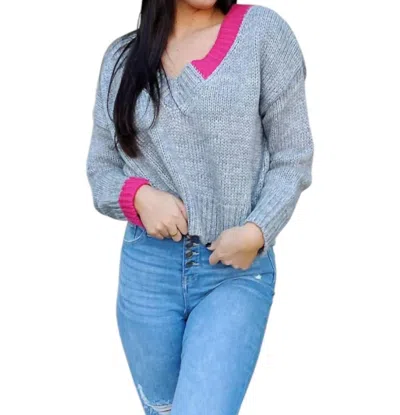 Falcon Park Ryleigh Sweater In Grey/pink In Blue