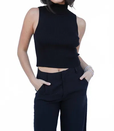 Falcon Park Wells Sleeveless Turtleneck Top In Black In Blue