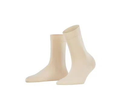 Falke Cotton Touch Crew Cut Women's Crew Cut Socks Shoes Cream: Eu 35-38 (us Women's 5-7.5) In Neutral