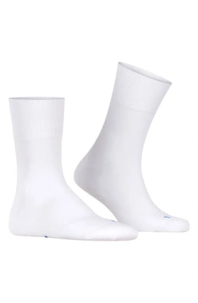 Falke Gender Inclusive Run Crew Socks In White