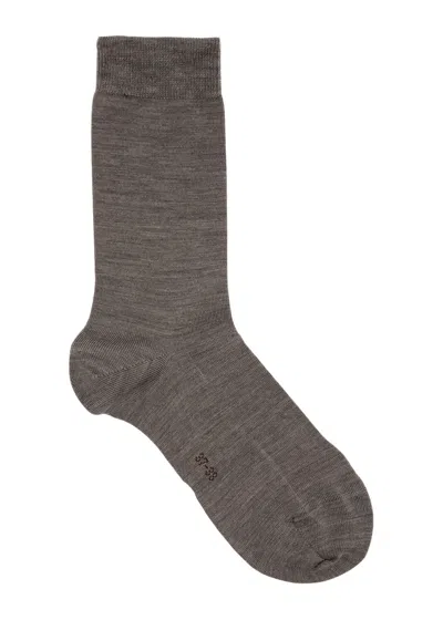 Falke Soft Merino Wool-blend Socks In Brown