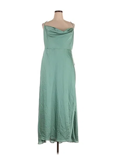 Pre-owned Fame And Partners Casual Dress In Green