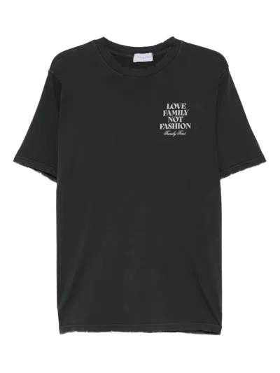 Family First Vintage T-shirt Clothing In Black