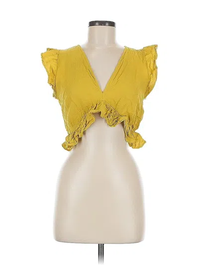 Pre-owned Fancyinn Sleeveless Blouse In Yellow