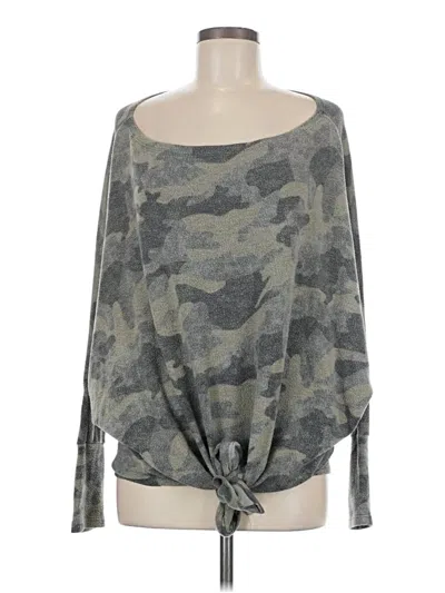 Pre-owned Fantastic Fawn 3/4 Sleeve T-shirt In Gray