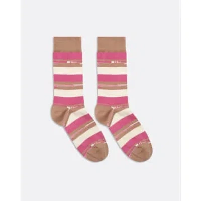 Far Afield Afsk216 Embroidered Socks In Off White