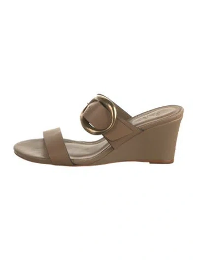 Pre-owned Farm Rio Leather Sandals In Neutrals