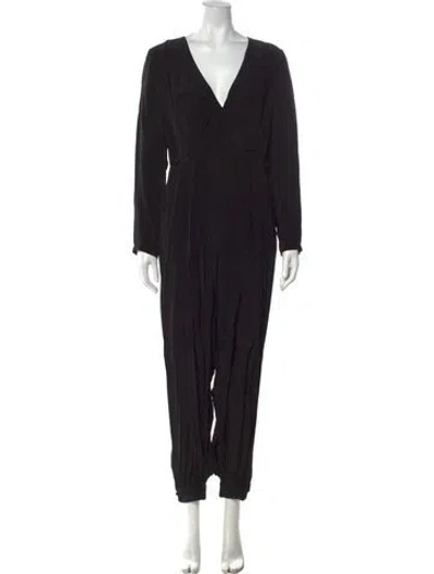 Pre-owned Farm Rio V-neck Jumpsuit In Black