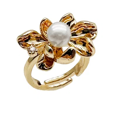 Farra Women's White Flower Setting With Freshwater Pearls Ring In Gold