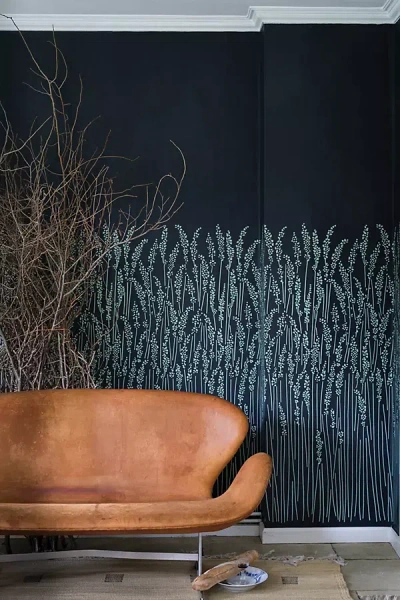 Farrow & Ball Feather Grass Wallpaper In Black