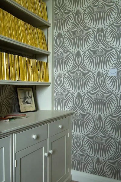 Farrow & Ball Lotus Wallpaper In Gray