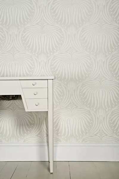 Farrow & Ball Lotus Wallpaper In Gray