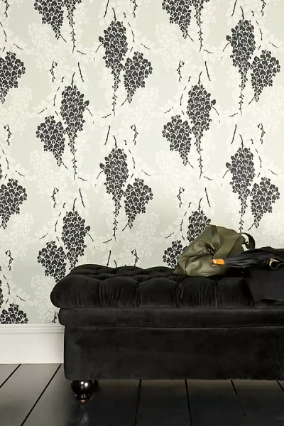 Farrow & Ball Wisteria Wallpaper In Black