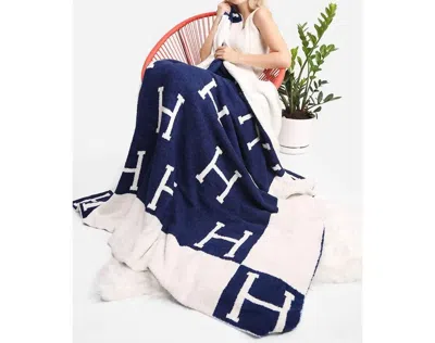 Fashion City Two Tone With H Pattern Luxury Soft Throw Blanket In Navy