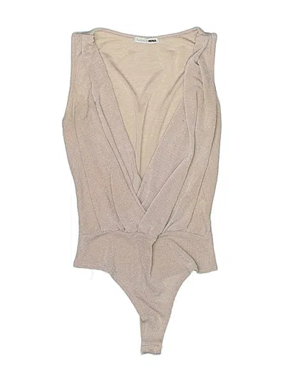 Pre-owned Fashion Nova Bodysuit In Tan