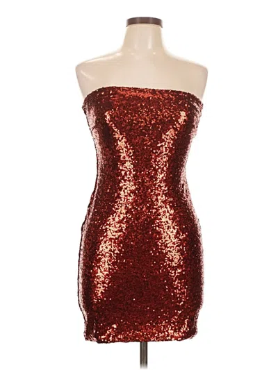 Pre-owned Fashion Nova Cocktail Dress In Burgundy