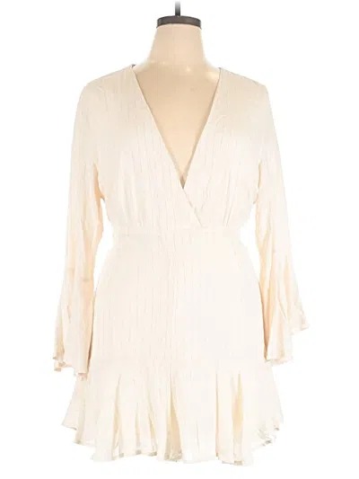 Pre-owned Fashion Nova Romper In Ivory