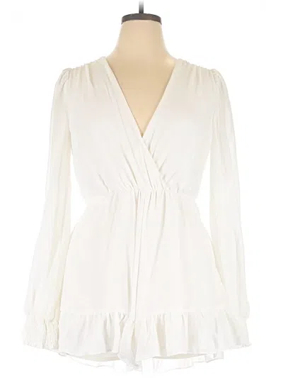 Pre-owned Fashion Nova Romper In Ivory