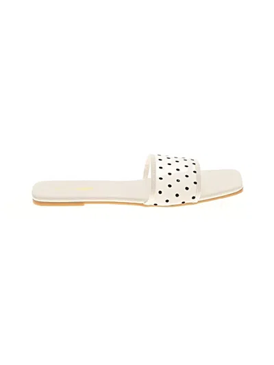 Pre-owned Fashion Nova Sandals In White