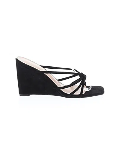 Pre-owned Fashion Nova Wedges In Black