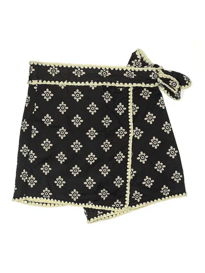 Pre-owned Fashion Shorts In Gold