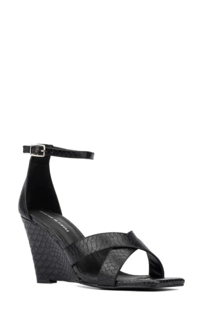 Fashion To Figure Marcie Snake Embossed Wedge Sandal In Black