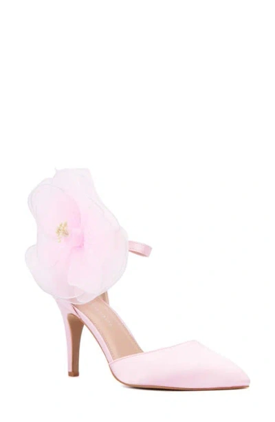 Fashion To Figure Meadow Floral Pump In Baby Pink
