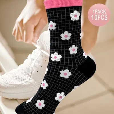 Fashnzfab 10pairs - Daisy Flower Pattern Printed Socks In Black