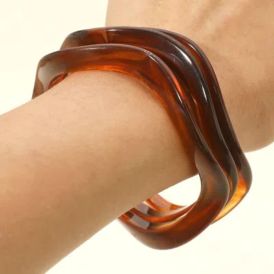 Fashnzfab 3pcs - Wavy Resin Multi Layered Bangle Bracelets In Brown